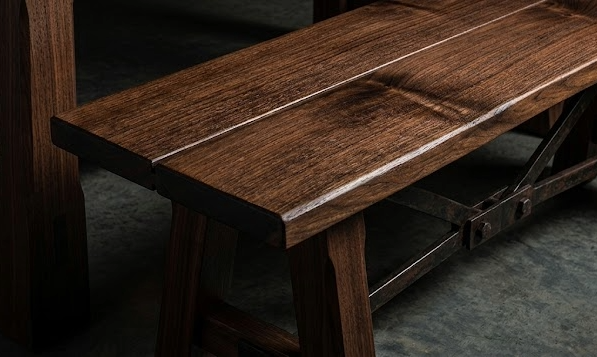 空間と調和する、職人の手仕事。